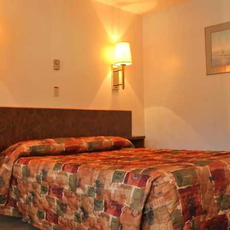 Sunset Motel Creston Exterior foto